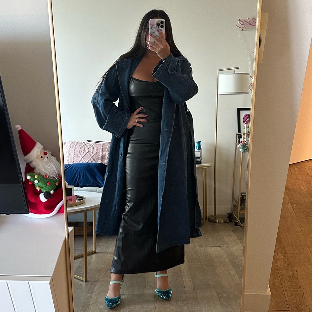 *BLACK FRIDAY SALE* I’ve Got The Blues Denim Trench Coat - Picture 5 of 7